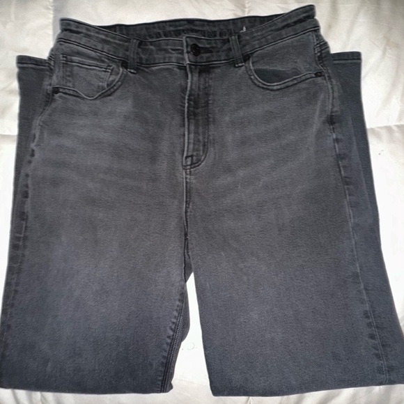 American Eagle Mom-Jean in Blk Size 8REG - Picture 5 of 13